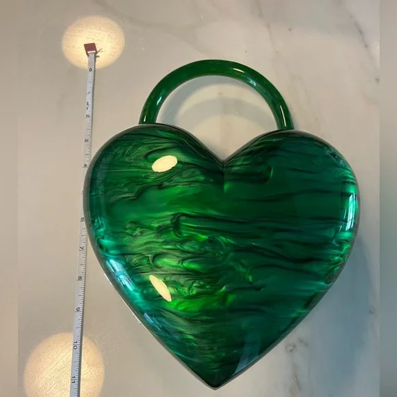Anthropologie Green Heart Shaped Clutch Acrylic Hard Shell - Picture 4 of 10